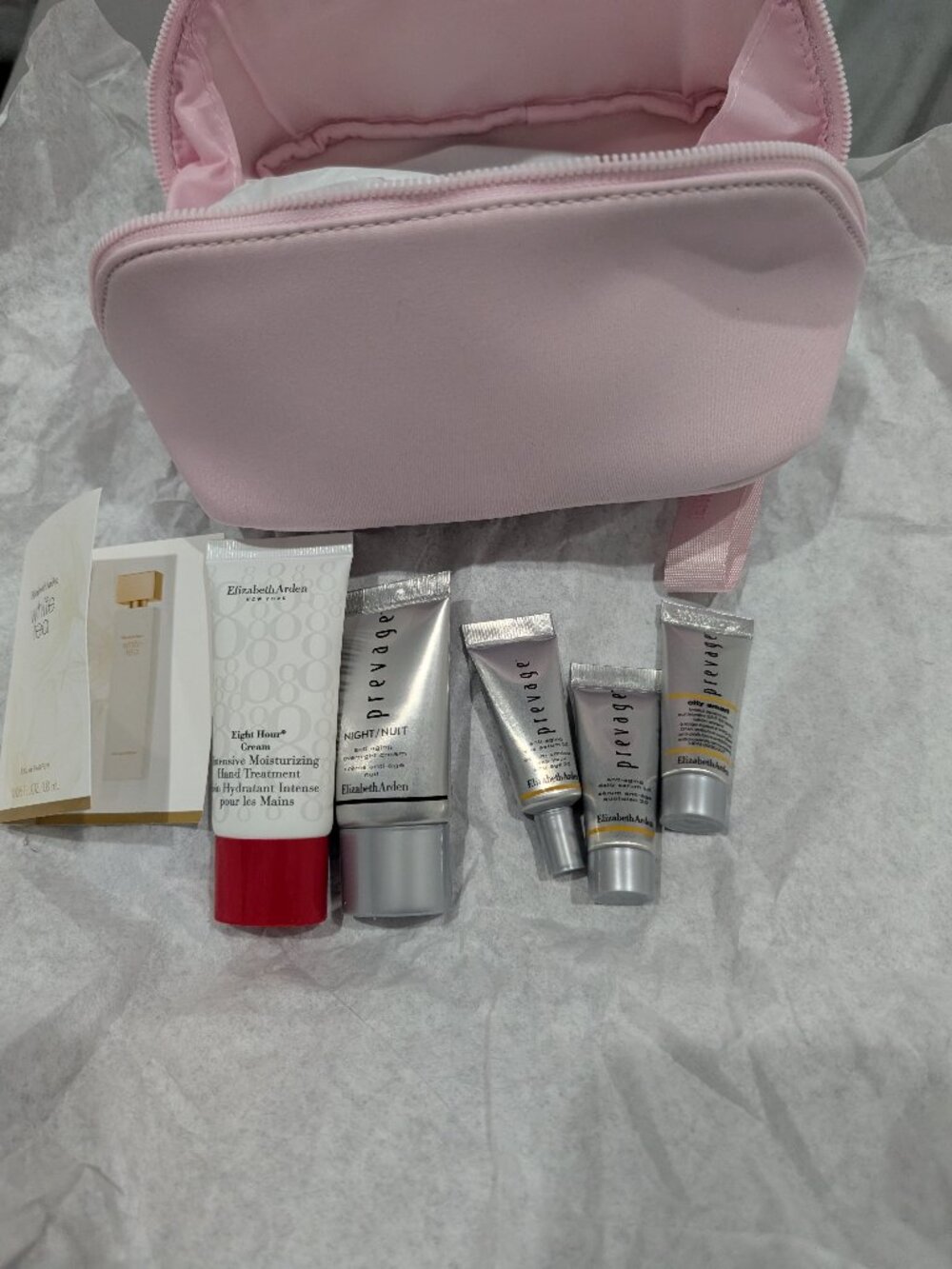 Elizabeth Arden skincare bundle serum night cream